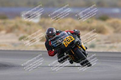 media/Dec-17-2022-SoCal Trackdays (Sat) [[224abd9271]]/Turn 16 (210pm)/